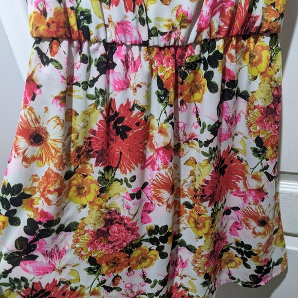 Dynamite | Floral Crossback Mini Dress - Picture 4 of 7